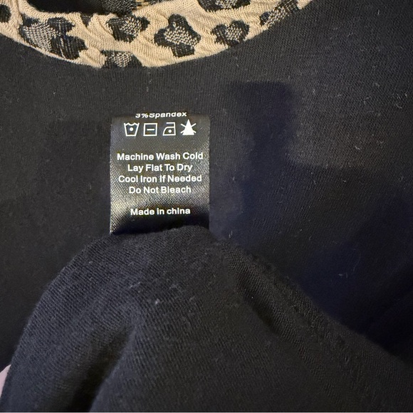 POL Black Leopard Trim Zip Neck Long Sleeve Top - Size L - Picture 7 of 7